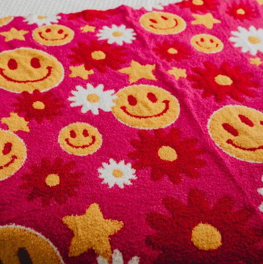 FLOWER & SMILEY FACE BLANKET