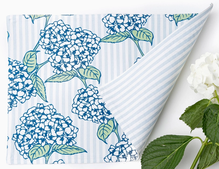 HYDRANGEA REVERSIBLE PLACEMAT