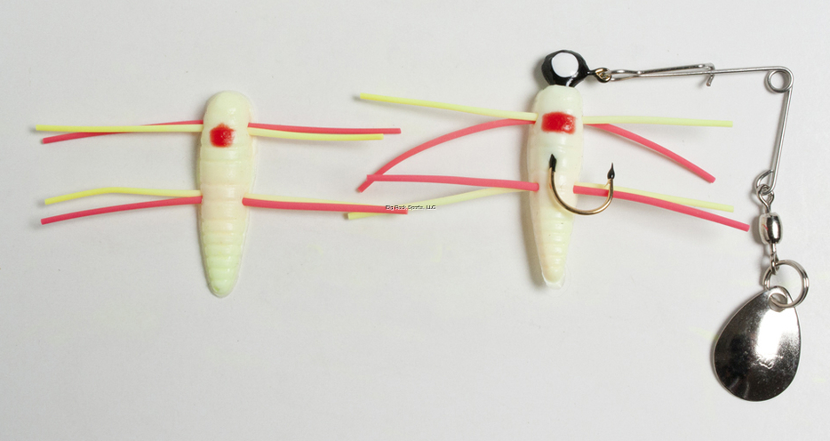 BETTS WHITE WITH RED DOT