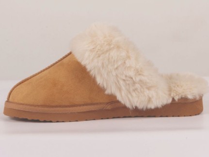 FLAT SLIPPERS