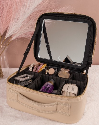 LEATHER TRAVEL MAKE-UP CASE