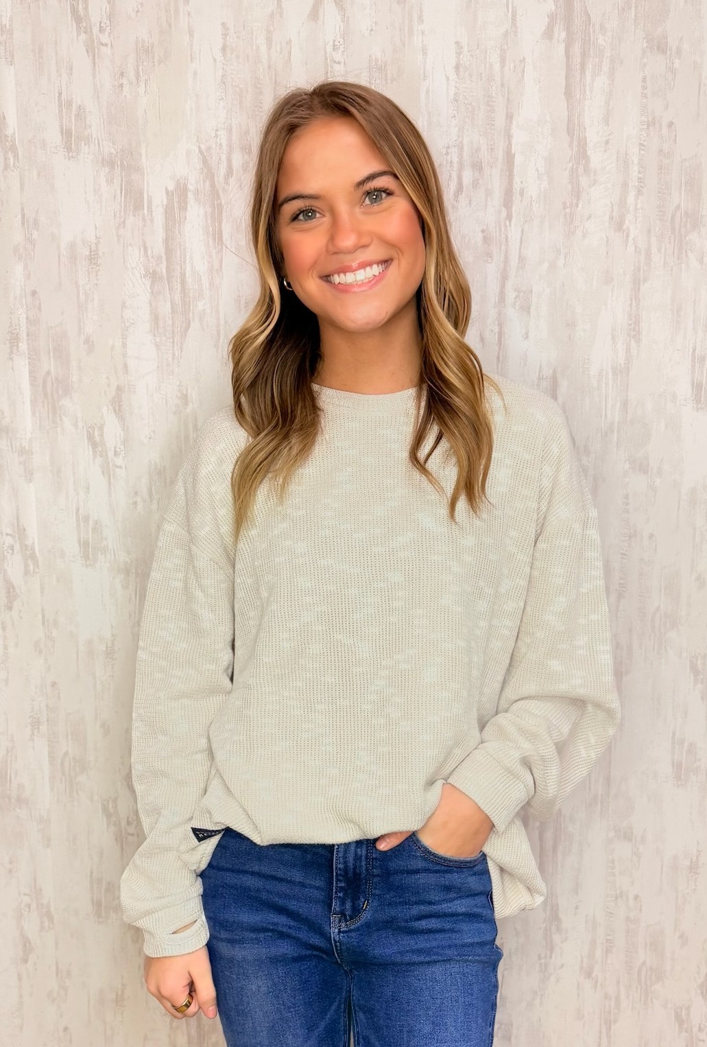 HILLS SUNDAY SWEATER