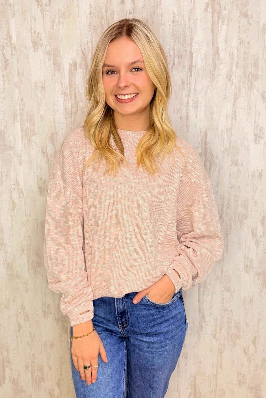 HILLS SUNDAY SWEATER