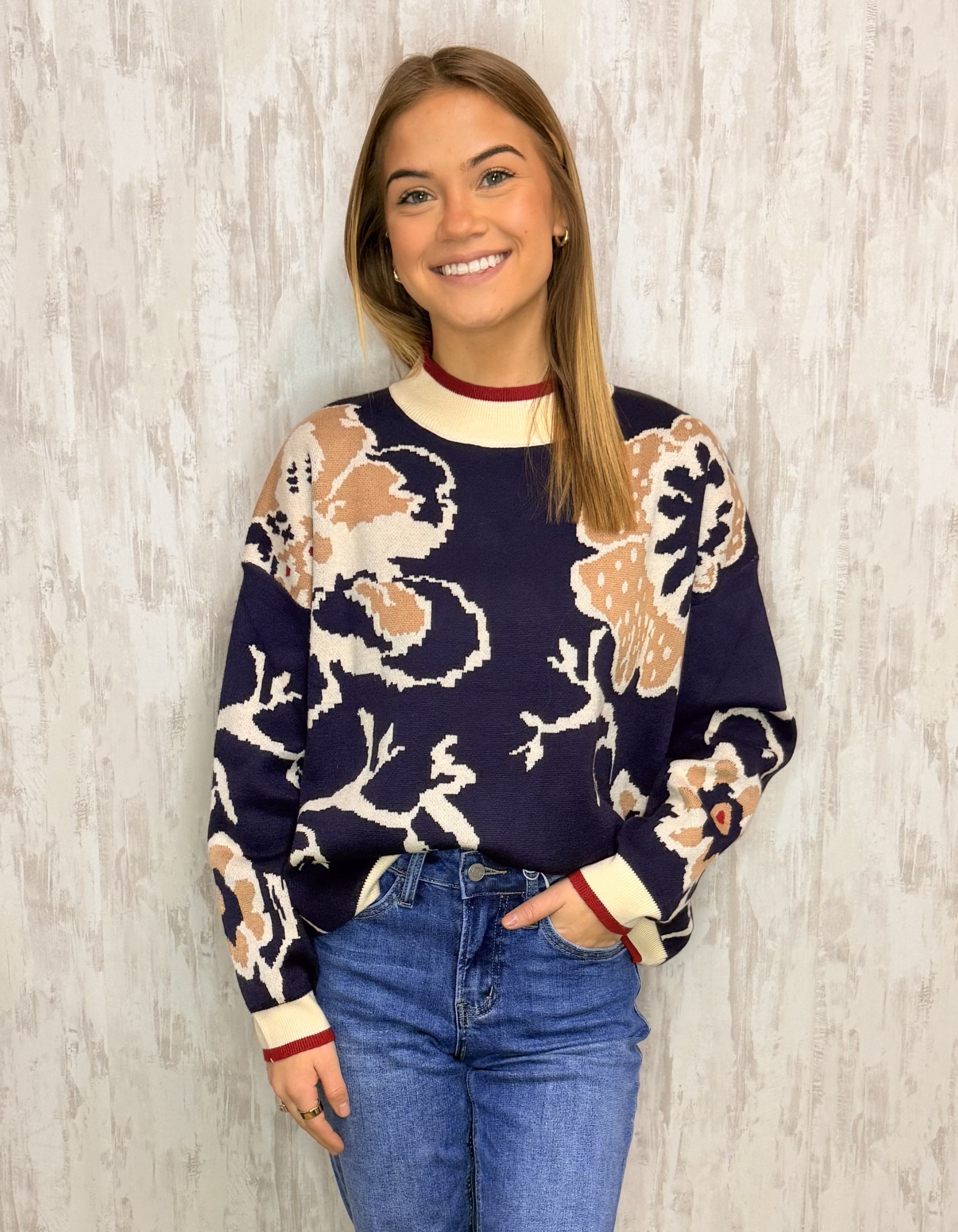 FLORAL SWEATER