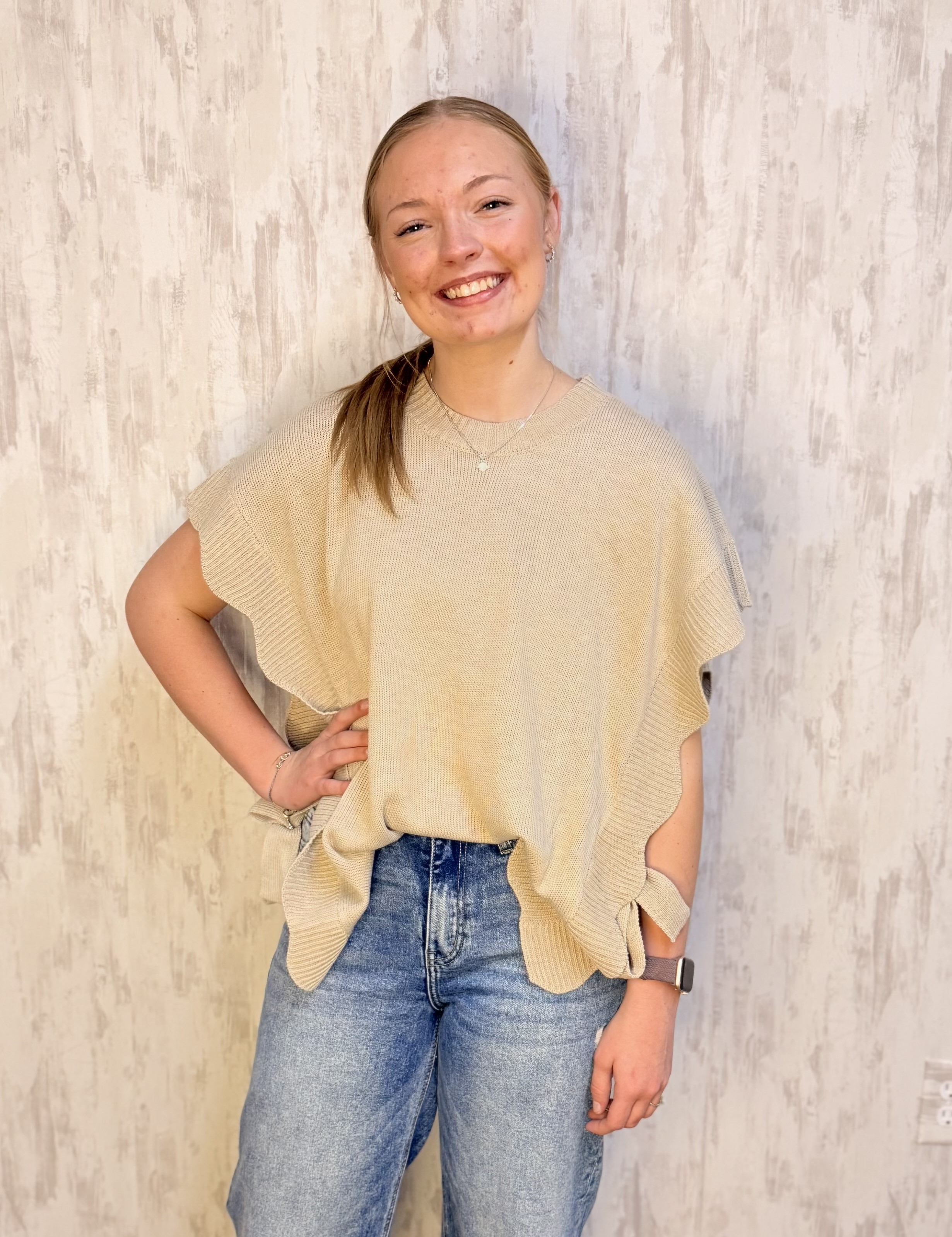 RIGSBY SCALLOP SWEATER