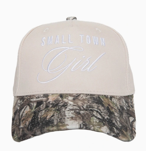 CAMO SMALL TOWN GIRL HAT