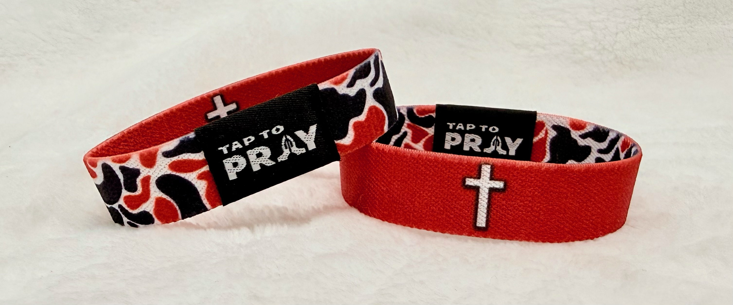 RED & BLACK CAMO TAP TO PRAY