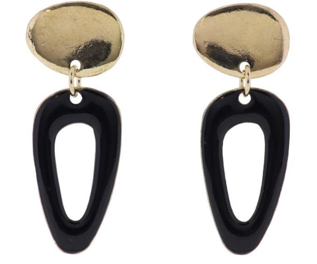 GOLD OVAL SHAPE EARRING