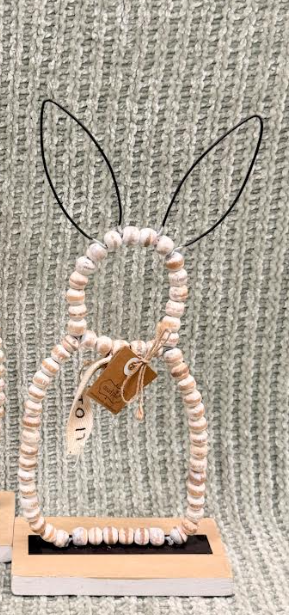 SHORT BEADED BUNNY SITTER