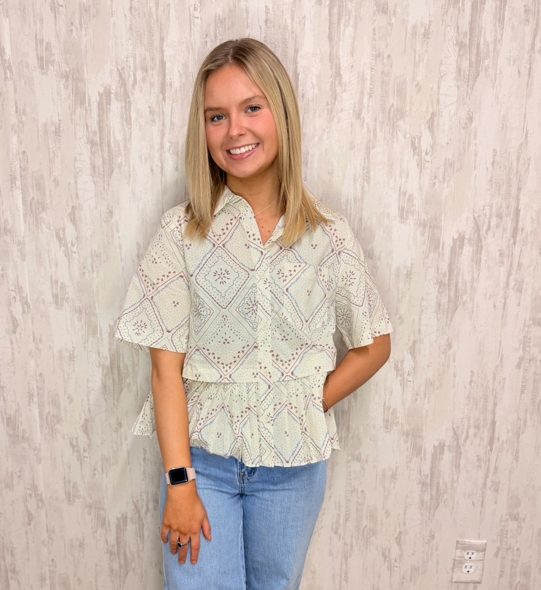 COLLAR DIAMOND TOP