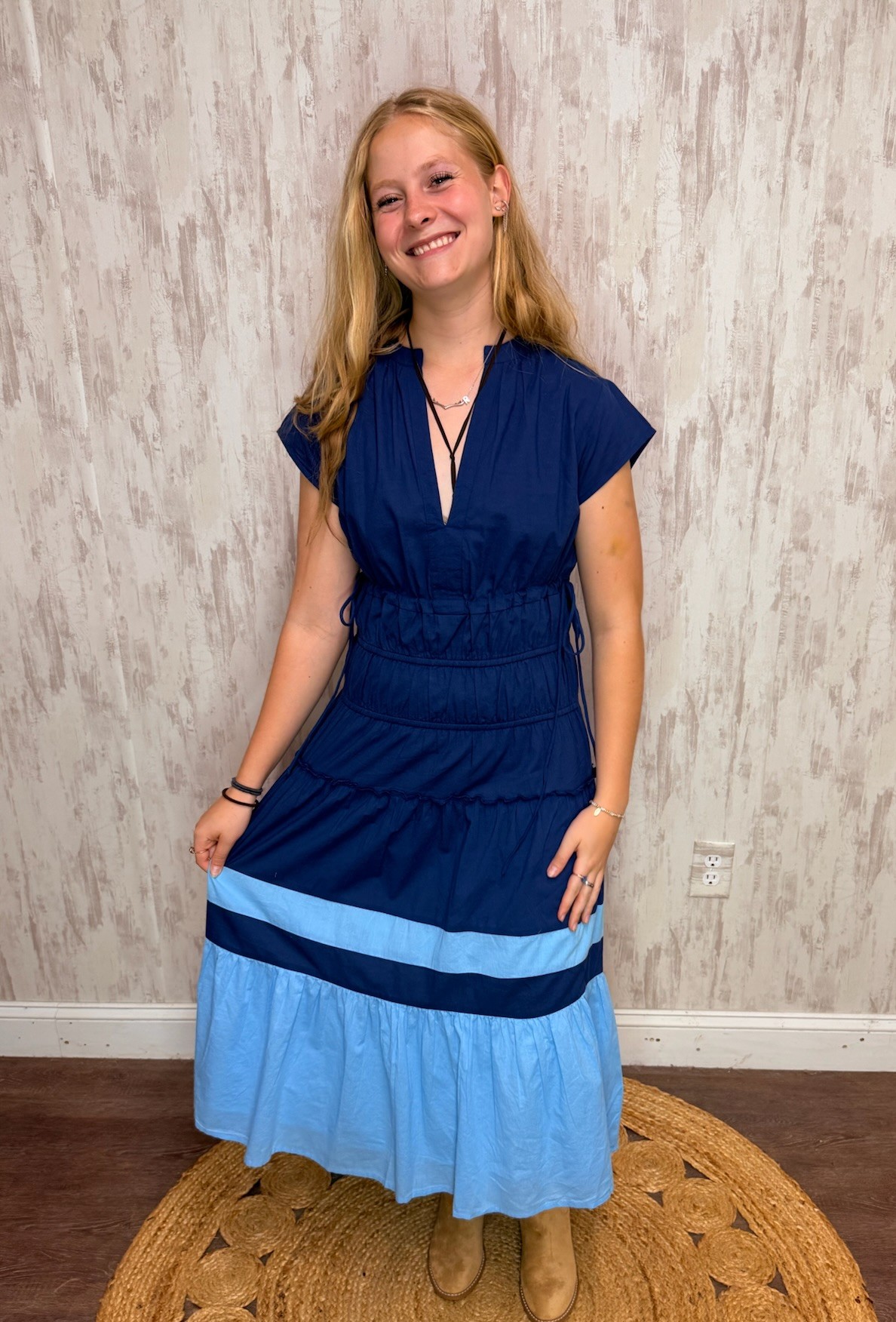 MONO STRIPE DRESS