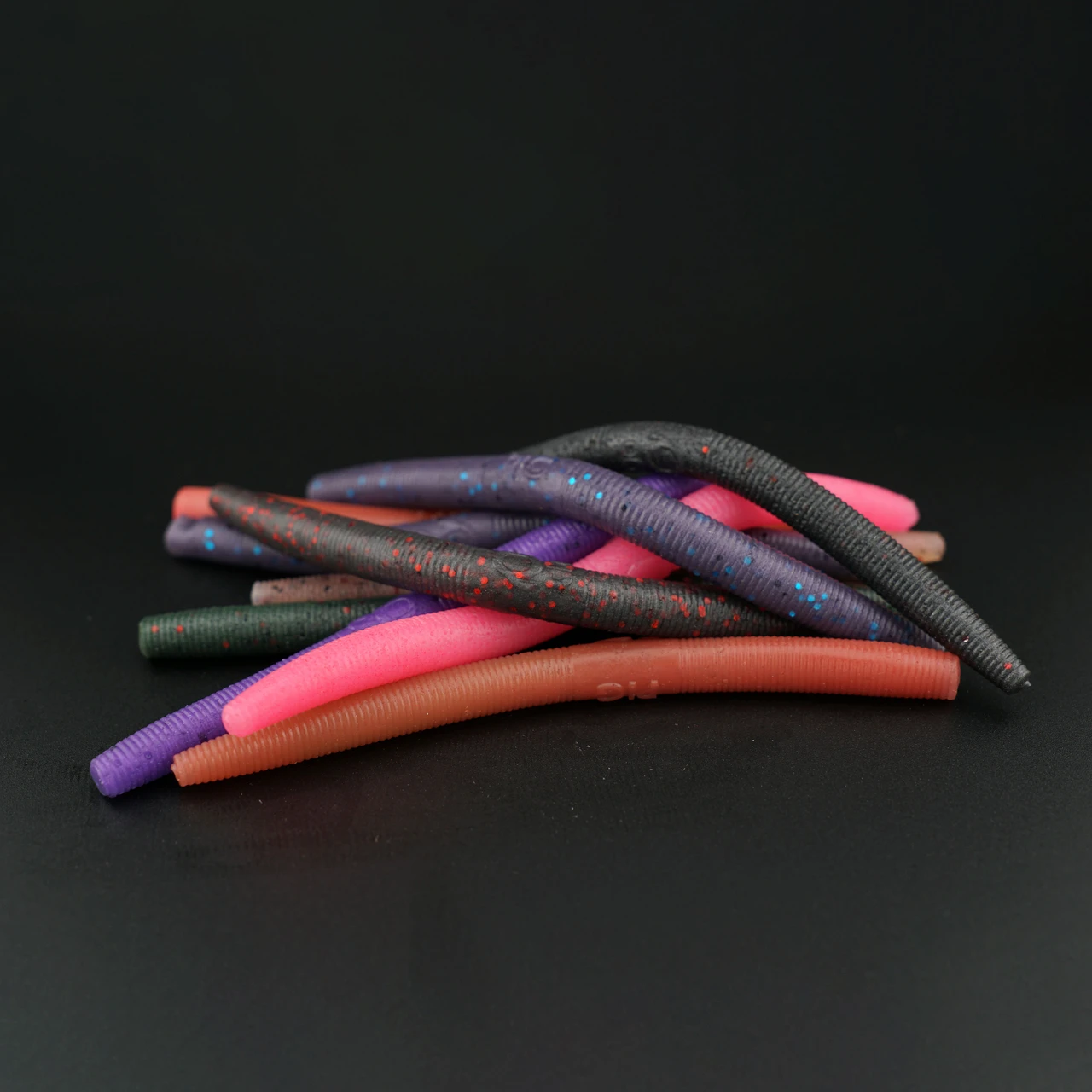 Q8 PIG WORM SAMPLE PACK 5" 9PK