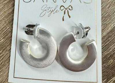 CALI LARGE FLAT SILVER HOOPS