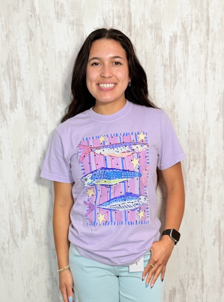LILAC PREPPY FISH TEE