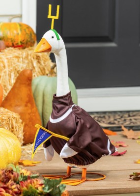 PORCH GOOSE OUTFIT FOOTBALL POST
