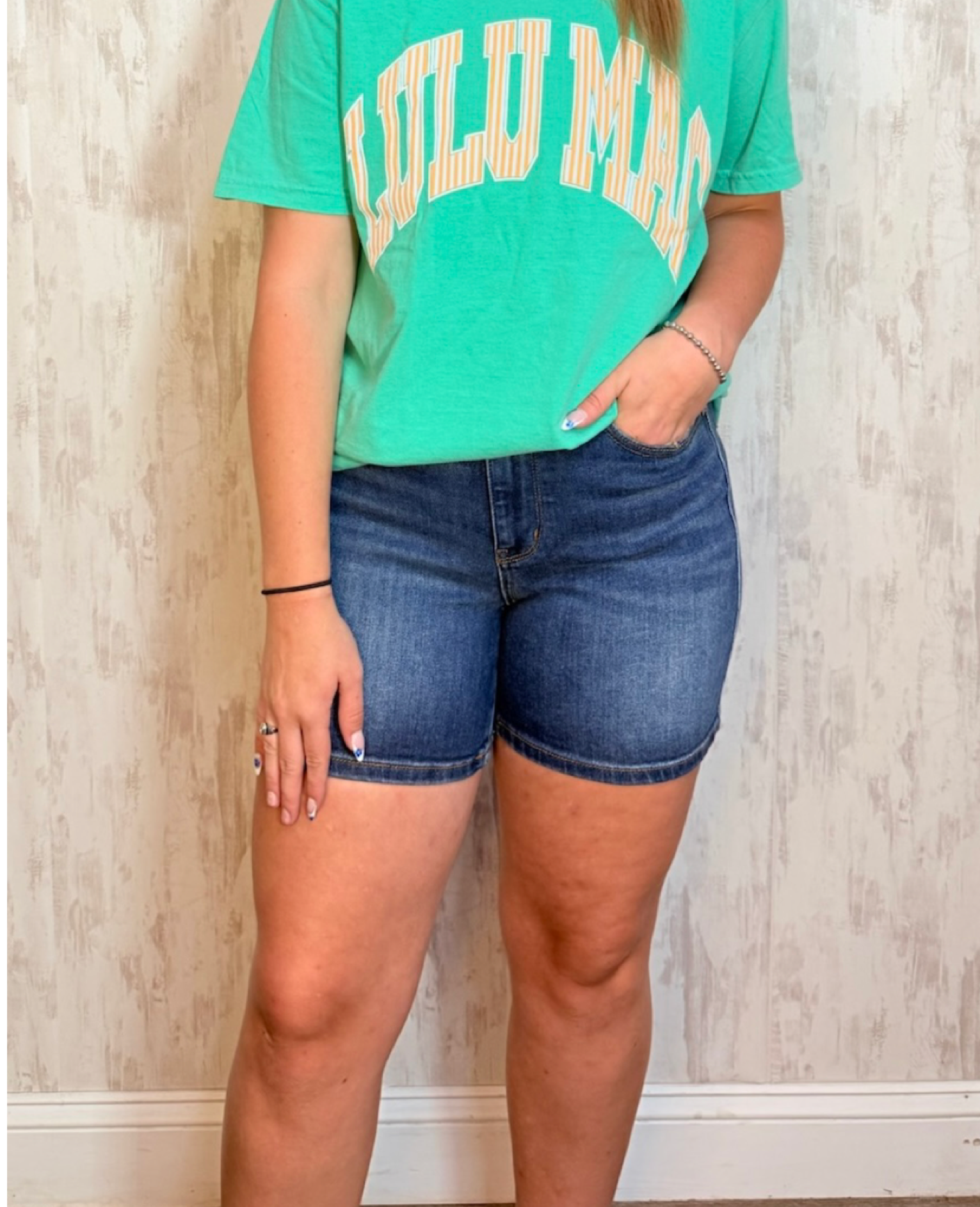 MID LENGTH DAD SHORTS