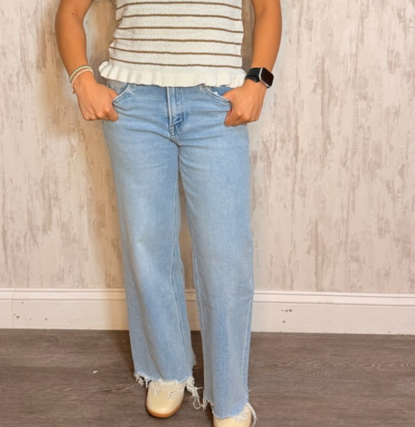 HR DISTRESSED HEM CROP JEAN