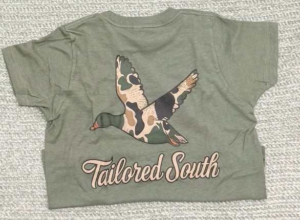 YTH GREEN CAMO DUCK TEE