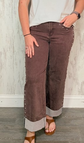 STUD DETAIL JEANS