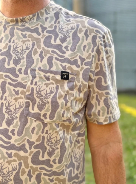 CAMO DEER TEE