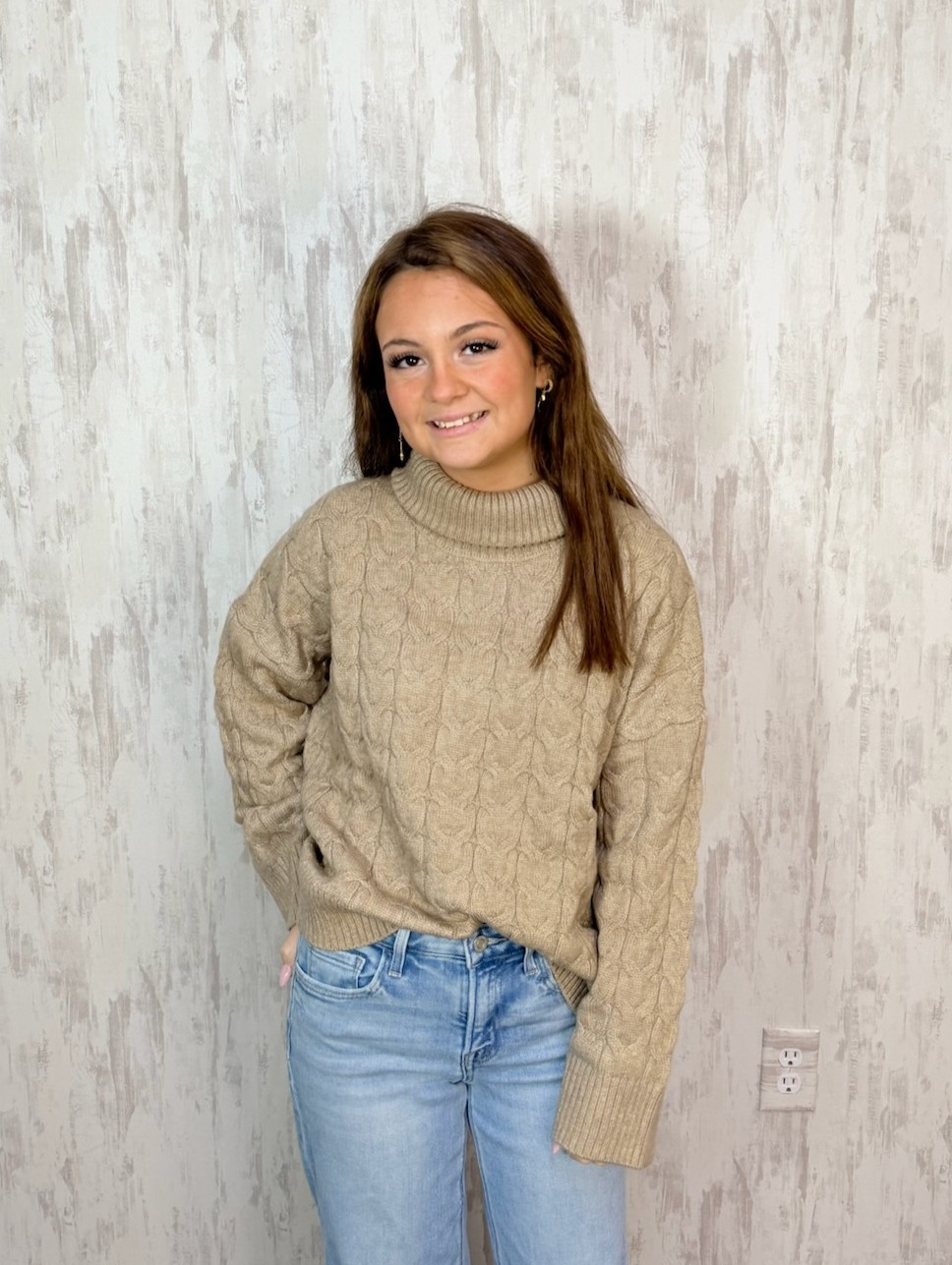 CABLE SWEATER
