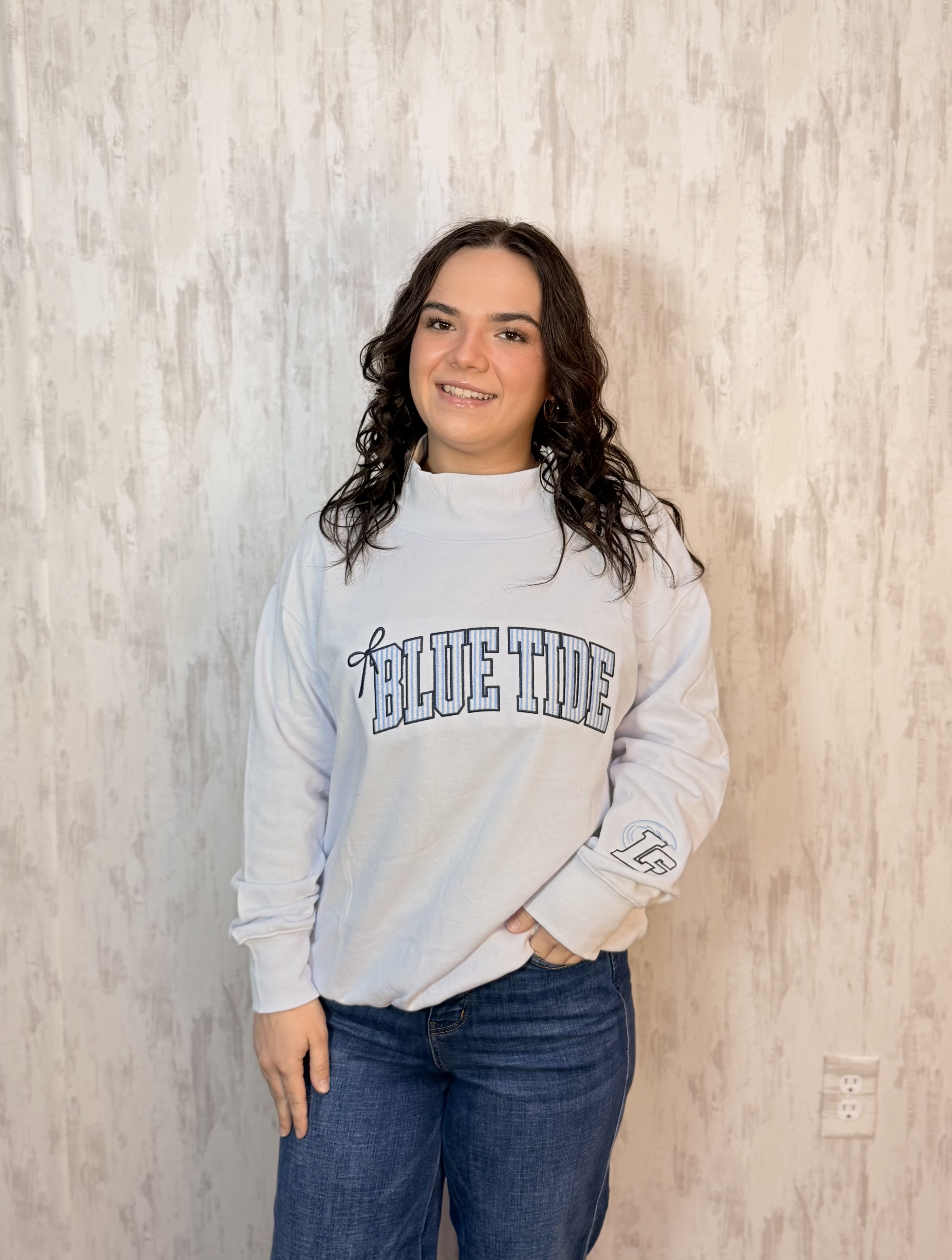 WHITE BLUE TIDE MOCKNECK