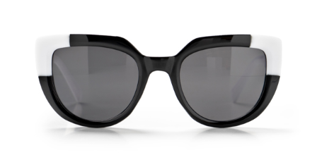 TANNING AT TIFFANYS SUNGLASSES